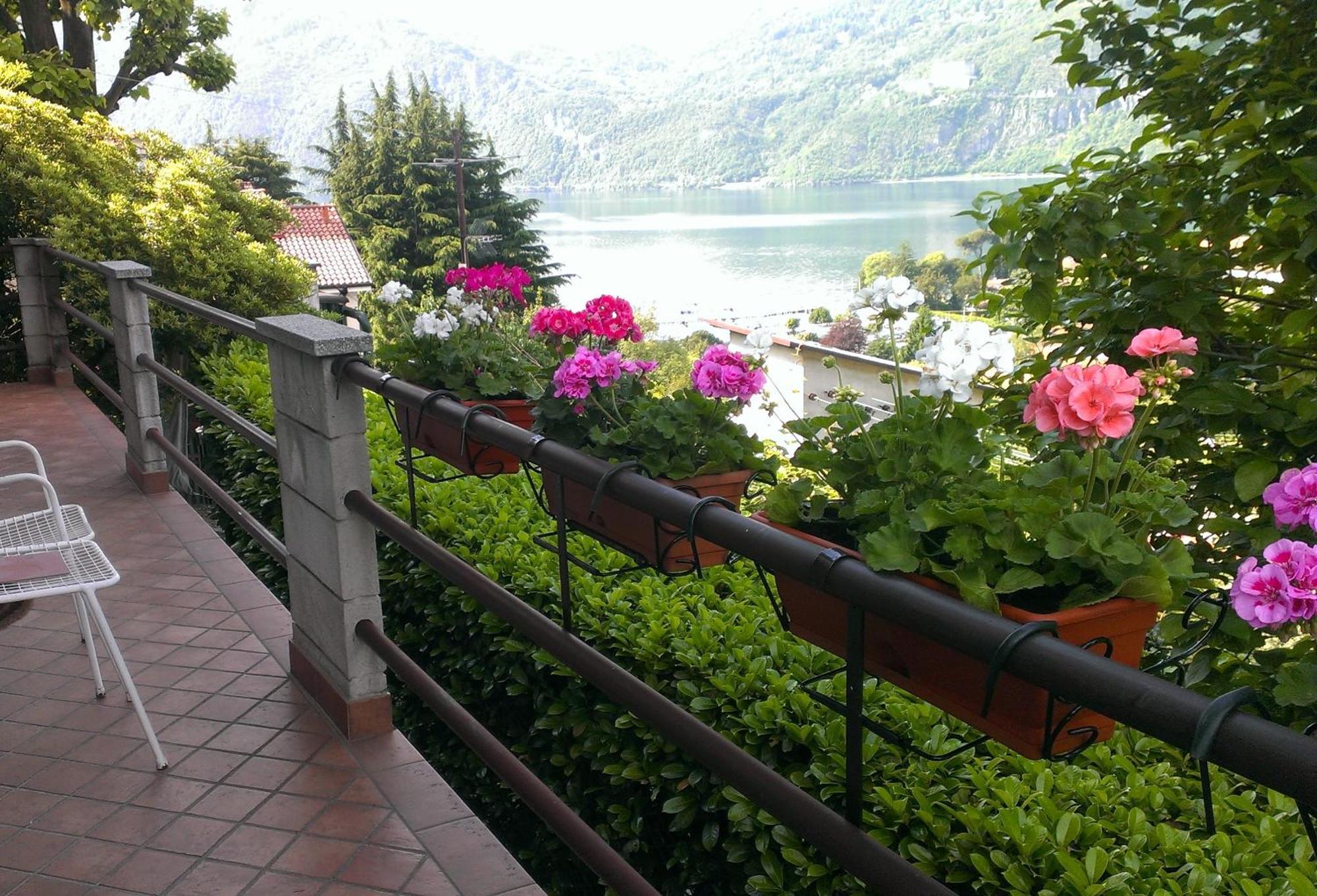 Lake And Guzzi View - Holiday Home Mandello del Lario Exterior foto