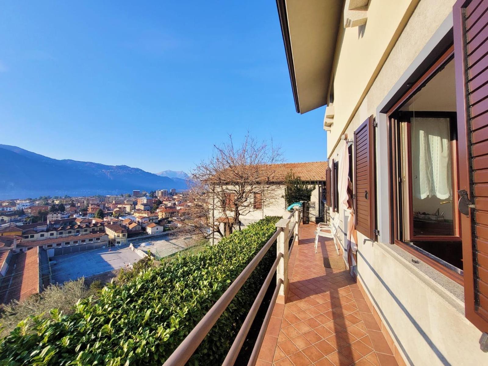 Lake And Guzzi View - Holiday Home Mandello del Lario Exterior foto